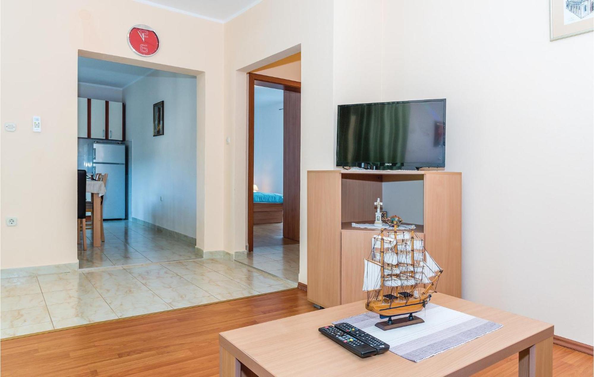 Beautiful Apartment In Raslina With Wifi Exterior foto