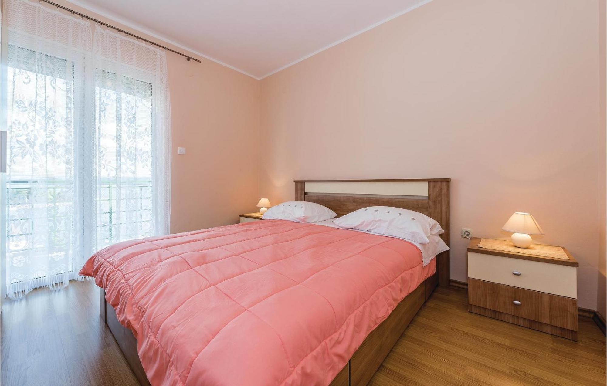 Beautiful Apartment In Raslina With Wifi Exterior foto